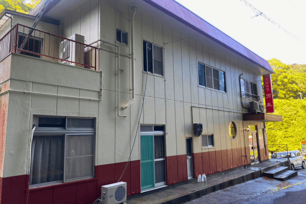 佐賀県武雄市の外壁洗浄専門店キョーサイ洗浄王武雄店の施工事例CASE08。洗浄後の住宅外壁のアフター写真